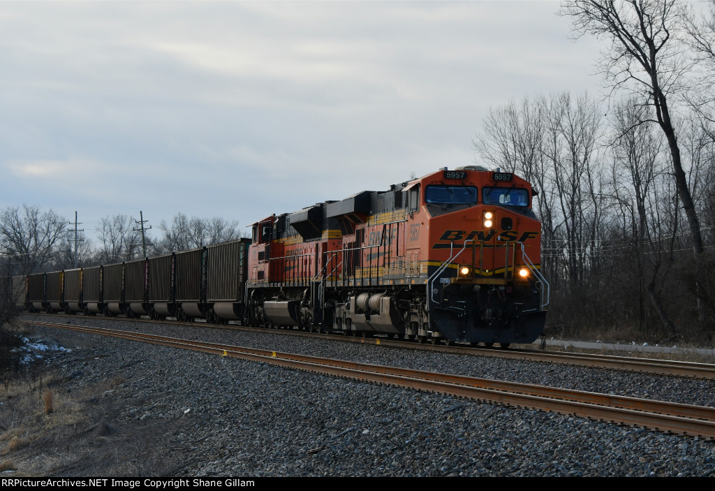 BNSF 5957